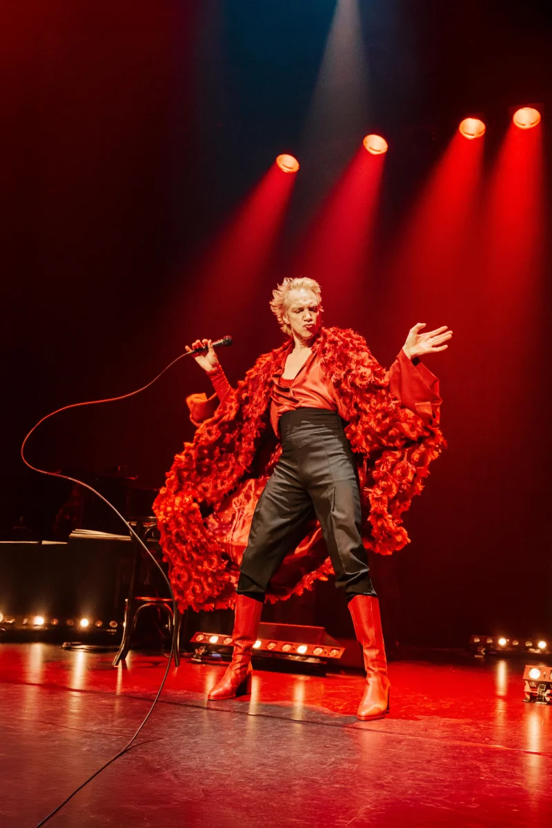 Sven Ratzke: We Could Be Heroes