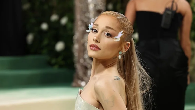 Ariana Grande  Launched New Foundation for LGBTQ+ and Civil Rights