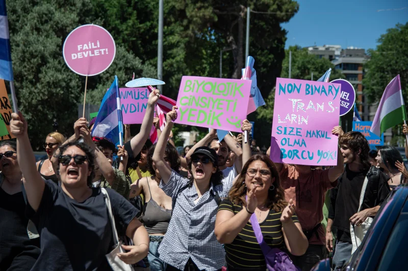 Defiant Trans Pride in Istanbul Ends with Arrests Amid City-Wide Ban
