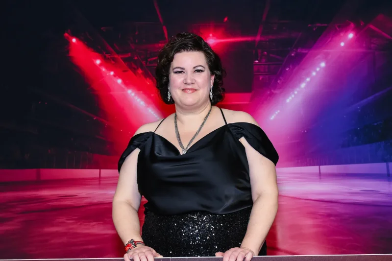 'Heated Rivalry' Author Rachel Reid Donates $300,000 to Save Struggling Libraries