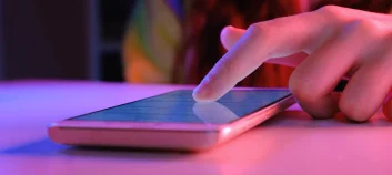 Onderzoek: Anti-transactivisten belangrijkste bron van online haat tegen LHBTIQA+'ers in Nederland